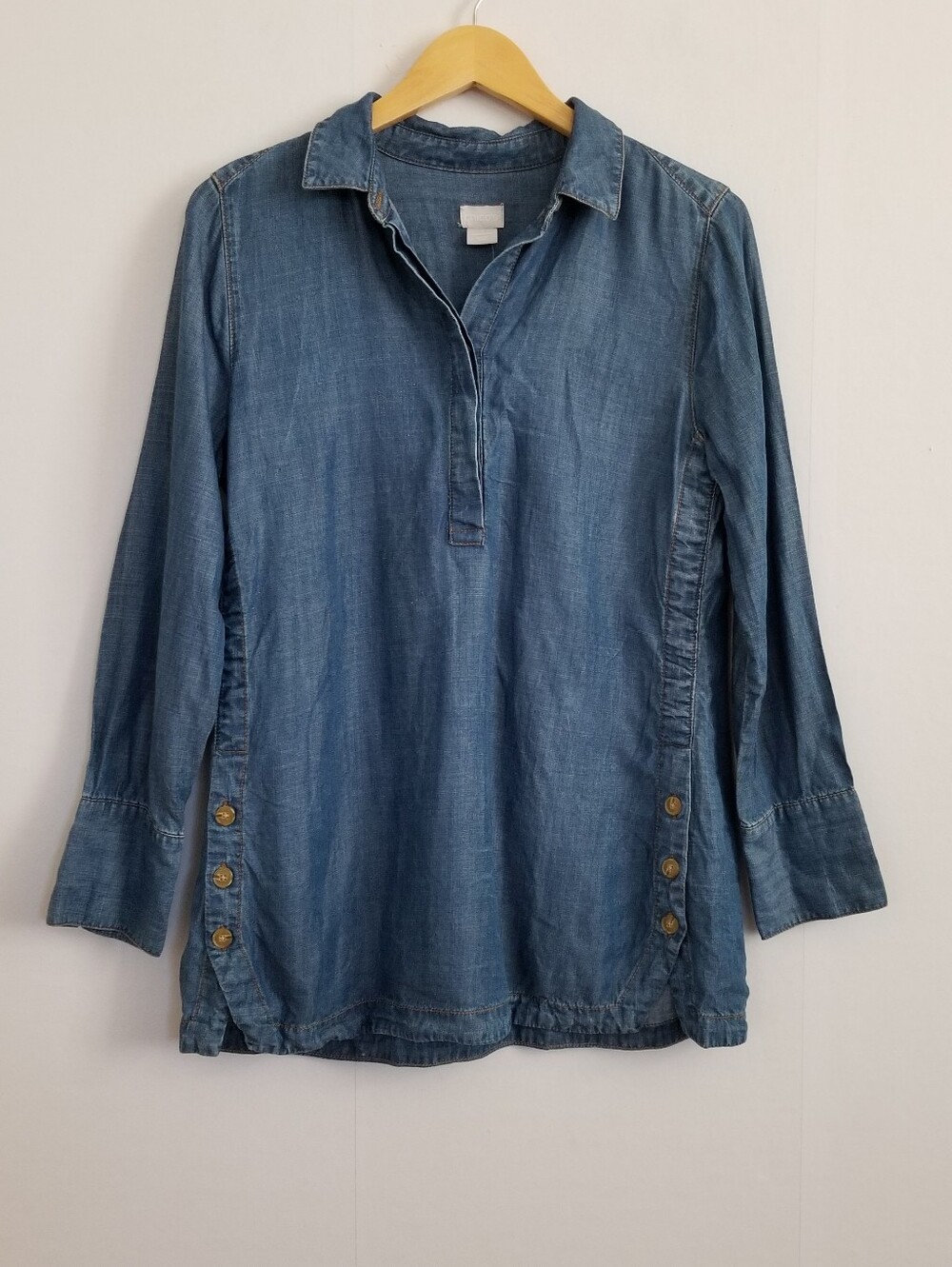 NWT Chico's Blue Chambray Popover Blouse Shirt Top Size 1 Medium
